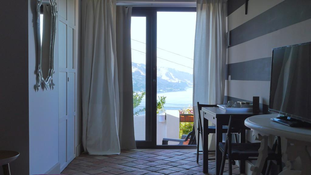 Bed and Breakfast Casa Via Del Mare Taormina Exterior foto
